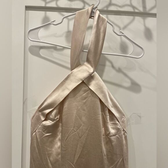 Elliatt X Revolve Larina Halter Maxi Dress in Pearl.Size L - Picture 6 of 16